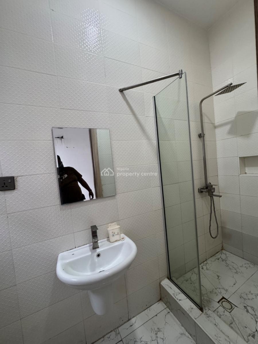 𝐌𝐀𝐈𝐍𝐓𝐀𝐈𝐍𝐄𝐃 4 𝐁𝐄𝐃𝐑𝐎𝐎𝐌 𝐓𝐄𝐑𝐑𝐀𝐂𝐄 𝐃𝐔𝐏𝐋𝐄𝐗, Orchid, Lekki, Lekki Phase 2, Lekki, Lagos, Terraced Duplex for Rent