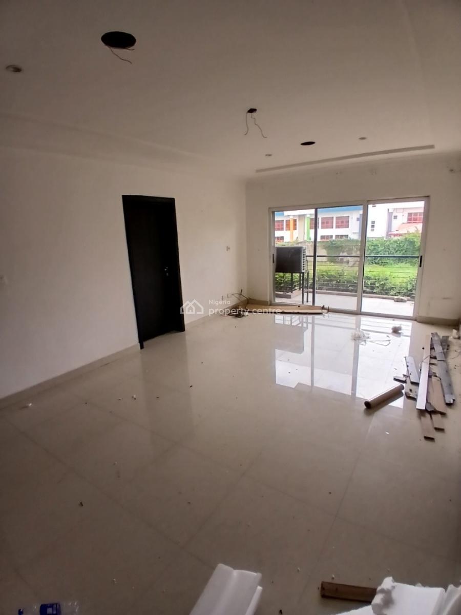 Serviced with 24/7 Power Supply 2 Bedroom En-suite Flat. It Will Waiti, Lekki Phase 1, Lekki, Lagos, Flat / Apartment for Rent