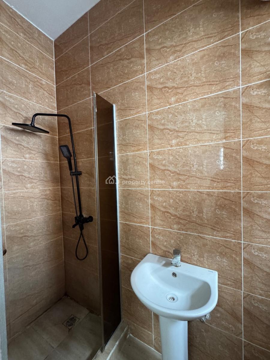 𝐌𝐀𝐈𝐍𝐓𝐀𝐈𝐍𝐄𝐃 4 𝐁𝐄𝐃𝐑𝐎𝐎𝐌 𝐓𝐄𝐑𝐑𝐀𝐂𝐄 𝐃𝐔𝐏𝐋𝐄𝐗, Orchid, Lekki, Lekki Phase 2, Lekki, Lagos, Terraced Duplex for Rent