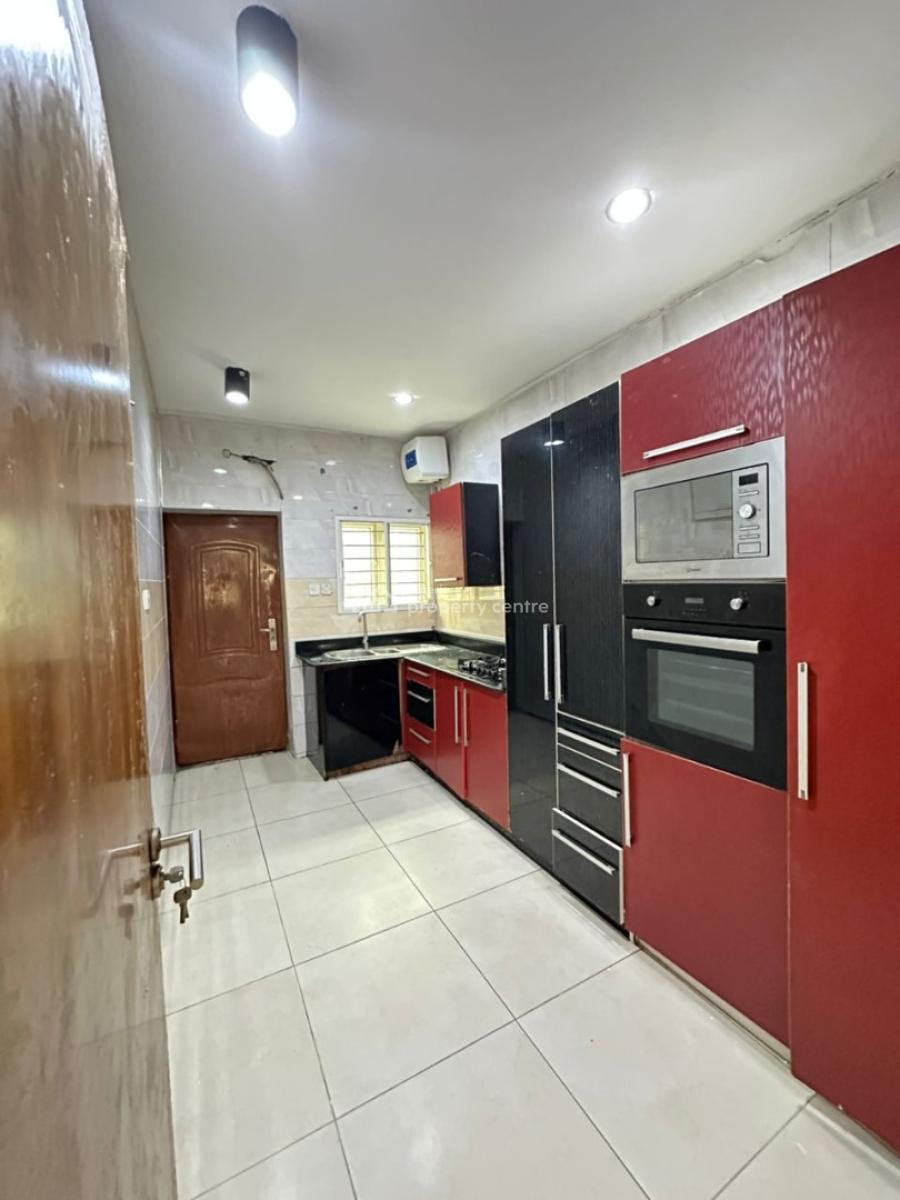 Spacious and Clean 2 Bedroom Apartment (upstairs), Oniru, Victoria Island (vi), Lagos, Flat / Apartment for Rent