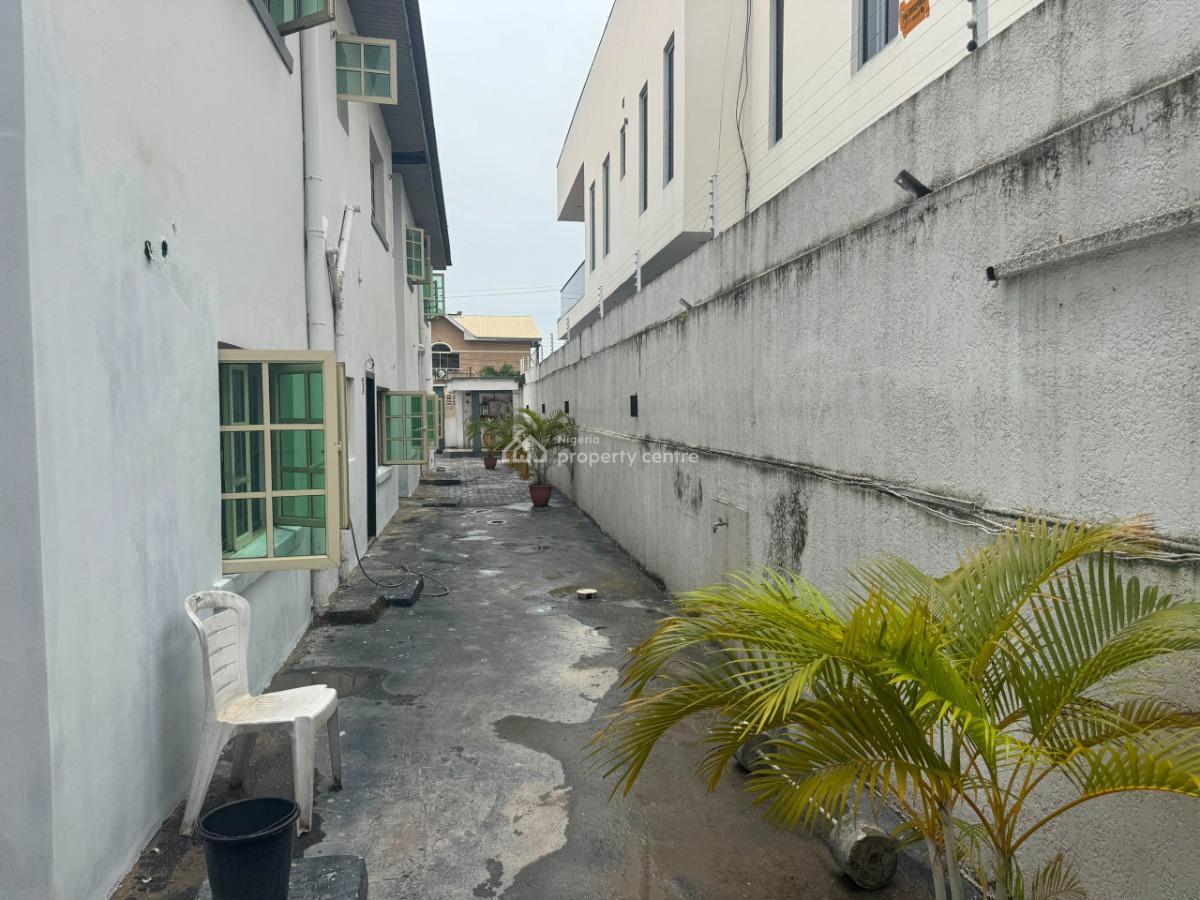 Newly Renovated 4 Units of 2 Bedroom Flat, Omorinre Johnson Lekki Phase One, Lekki, Lagos, Flat / Apartment for Rent