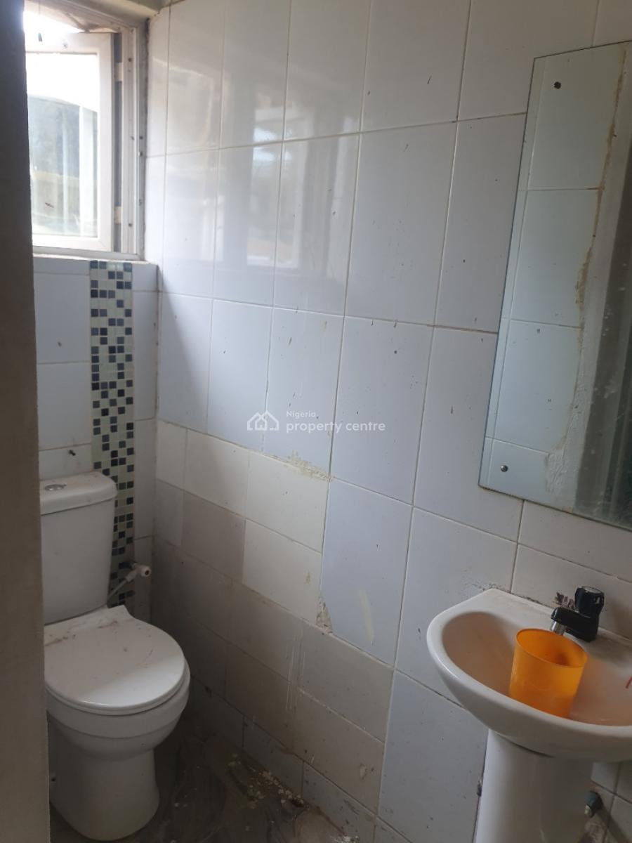 Spacious 3bedroom Flat with a Bq in a Well Developed Estate., Arepo, Berger, Arepo, Ogun, Flat / Apartment for Rent