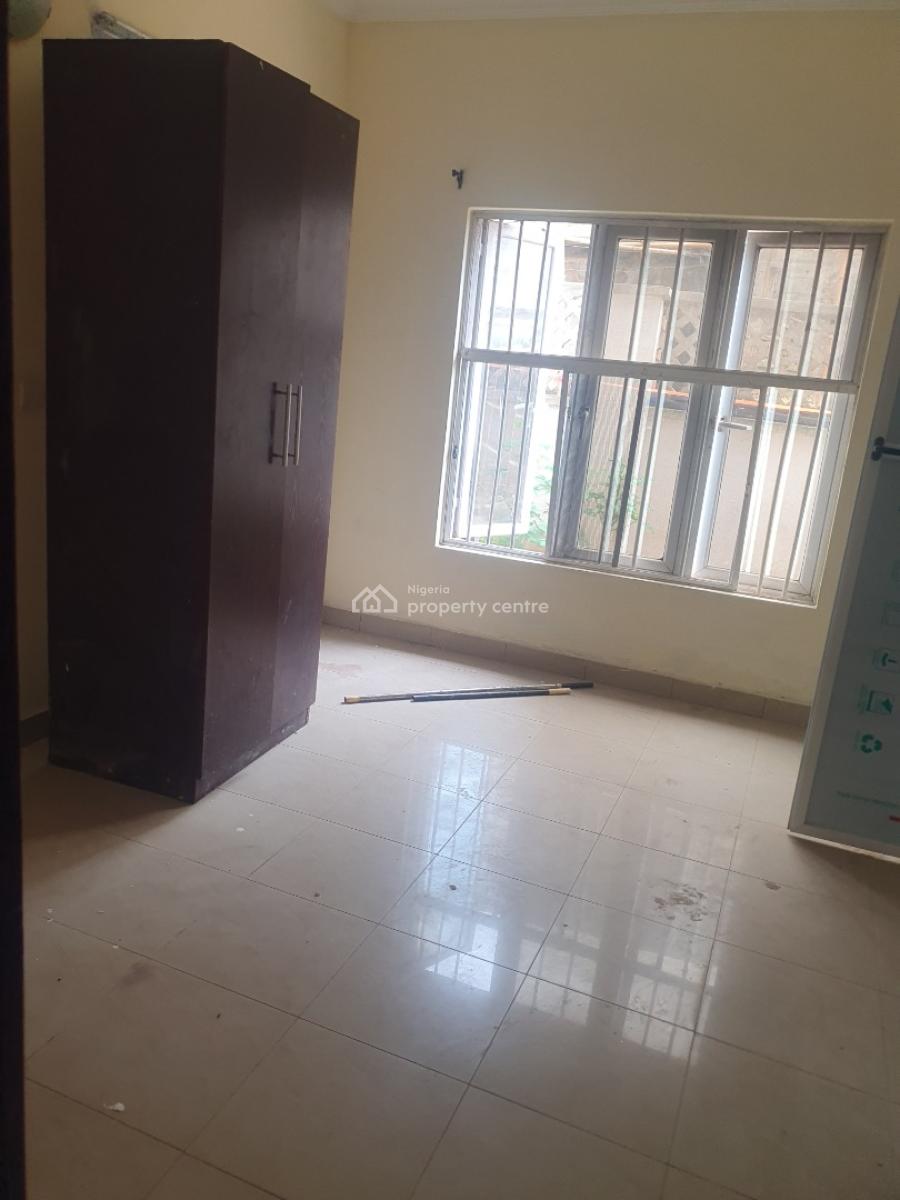 Spacious 3bedroom Flat with a Bq in a Well Developed Estate., Arepo, Berger, Arepo, Ogun, Flat / Apartment for Rent