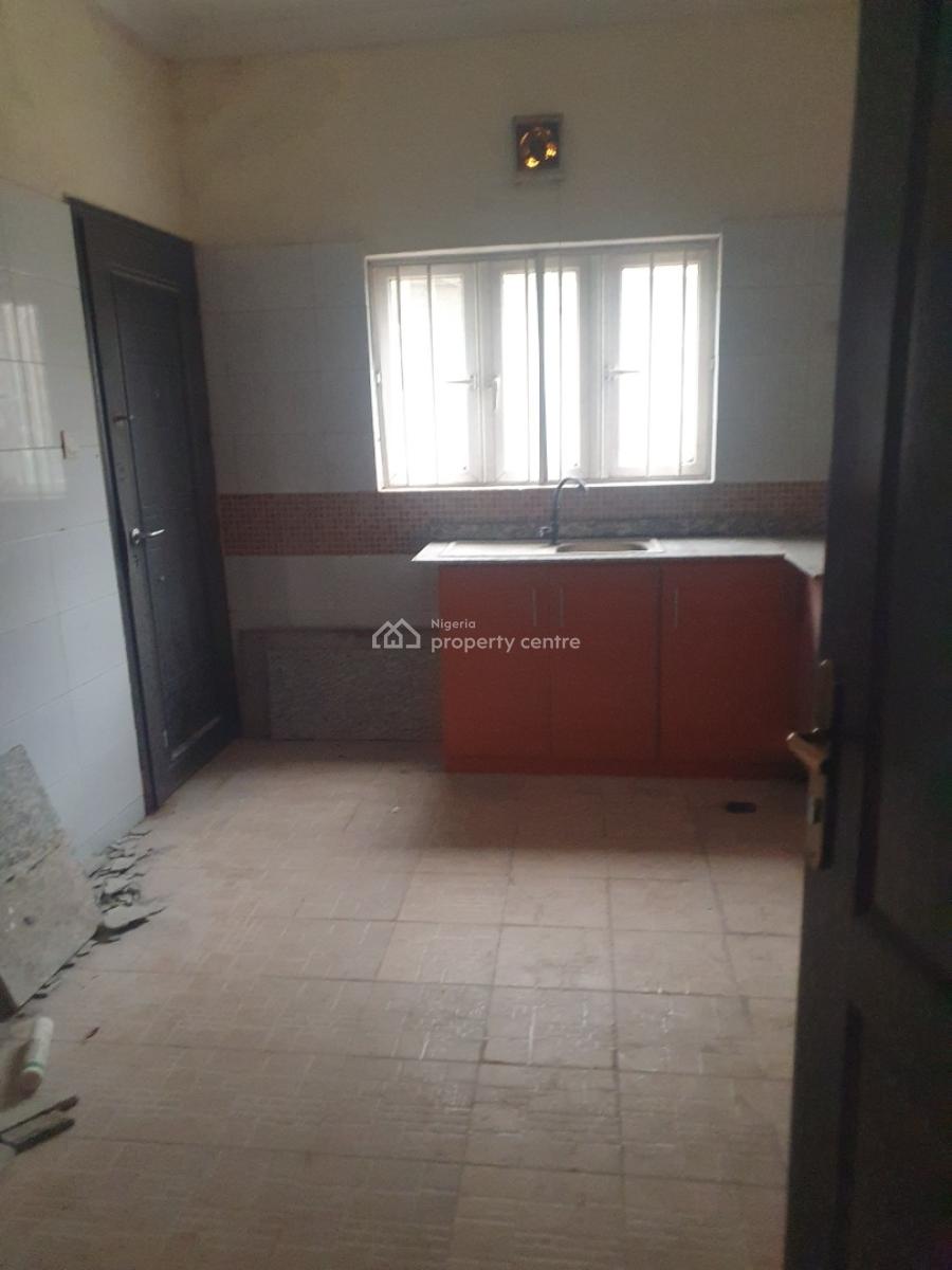 Spacious 3bedroom Flat with a Bq in a Well Developed Estate., Arepo, Berger, Arepo, Ogun, Flat / Apartment for Rent