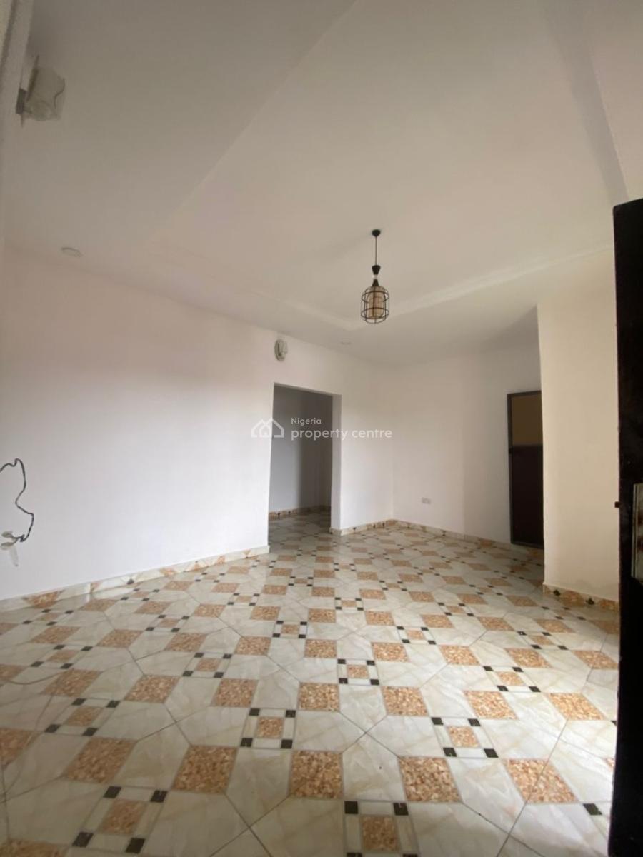 Sharp and Spacious Mini Flat Upstairs, Silverland Estate Sangotedo, Ajah, Lagos, Mini Flat (room and Parlour) for Rent