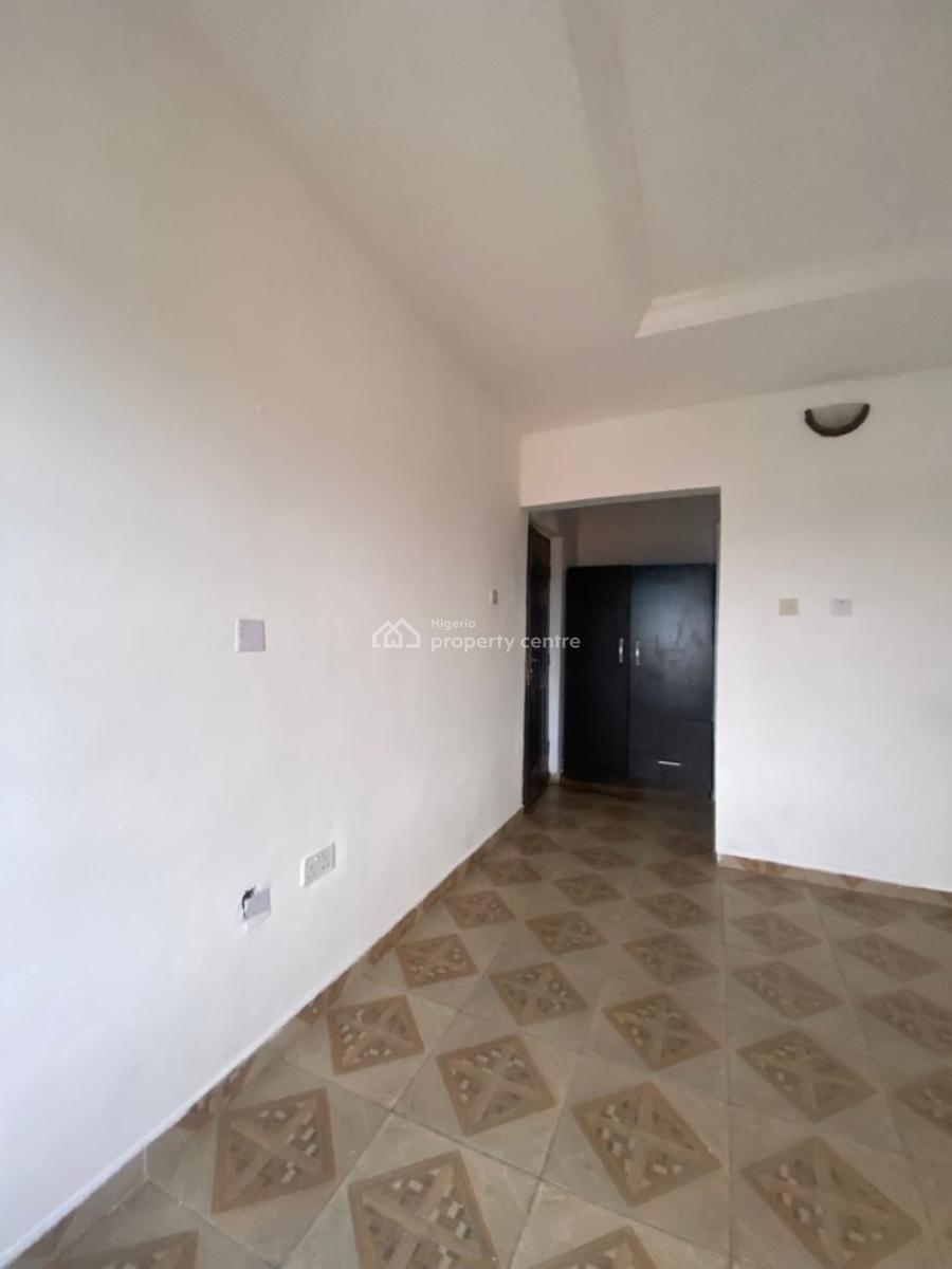 Sharp and Spacious Mini Flat Upstairs, Silverland Estate Sangotedo, Ajah, Lagos, Mini Flat (room and Parlour) for Rent