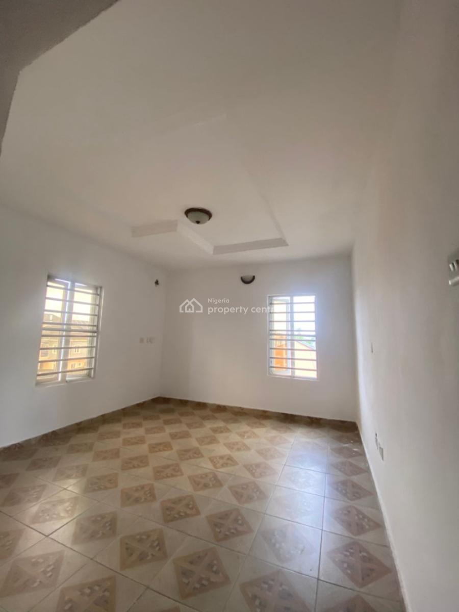 Sharp and Spacious Mini Flat Upstairs, Silverland Estate Sangotedo, Ajah, Lagos, Mini Flat (room and Parlour) for Rent