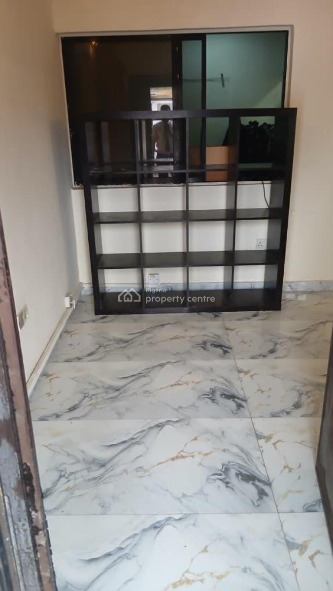 5bedroom Semi Detached House with Bq, Lekki Phase 1, Lekki, Lagos, Office Space for Rent