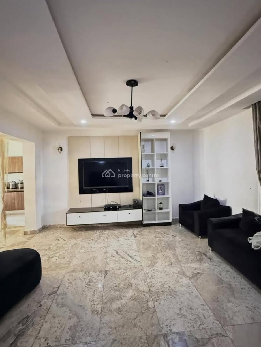 Spacious 3bedroom Apartment with Bq, Galadimawa, Tarred Road, Galadimawa, Abuja, Flat / Apartment for Sale