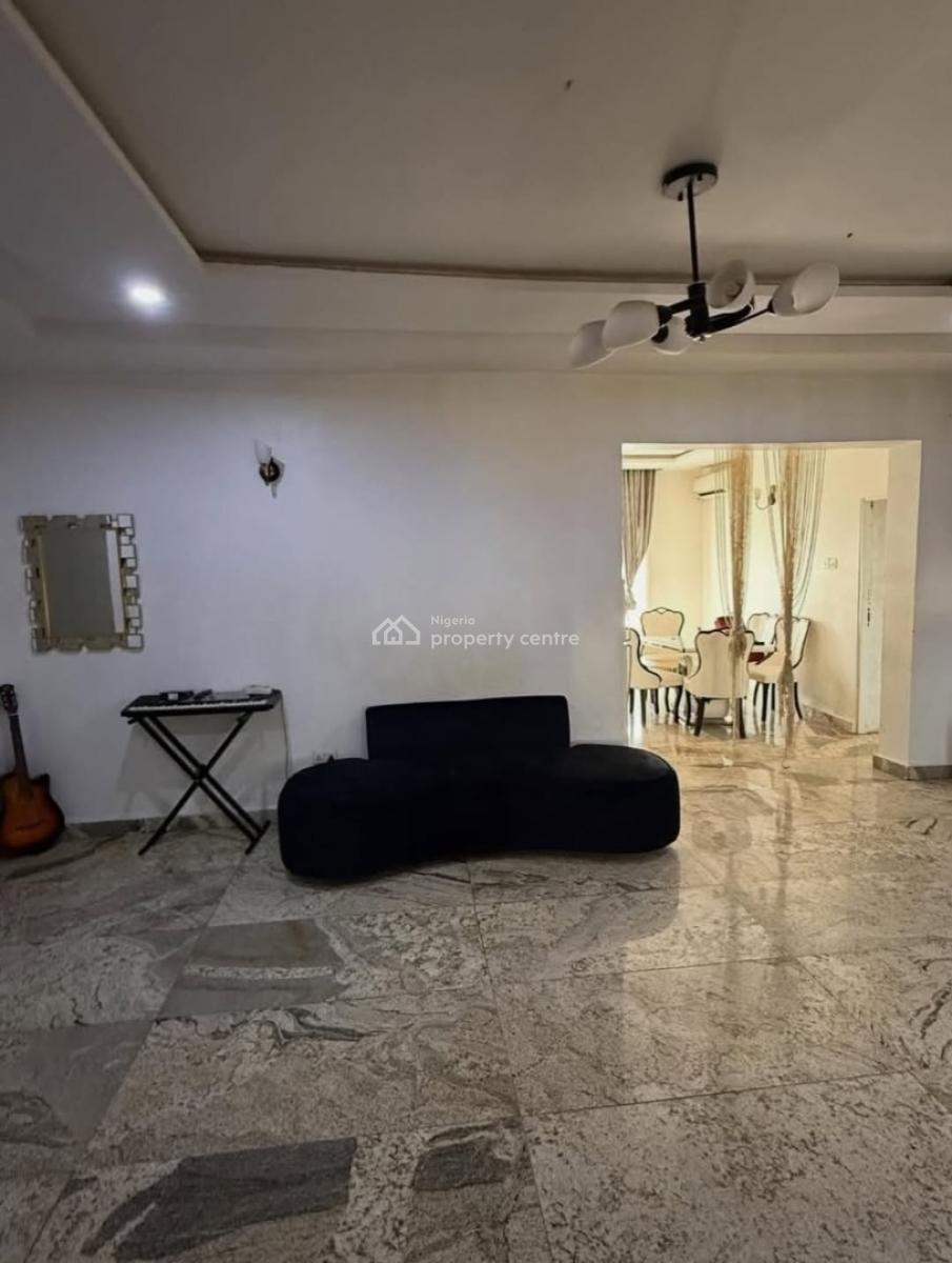 Spacious 3bedroom Apartment with Bq, Galadimawa, Tarred Road, Galadimawa, Abuja, Flat / Apartment for Sale