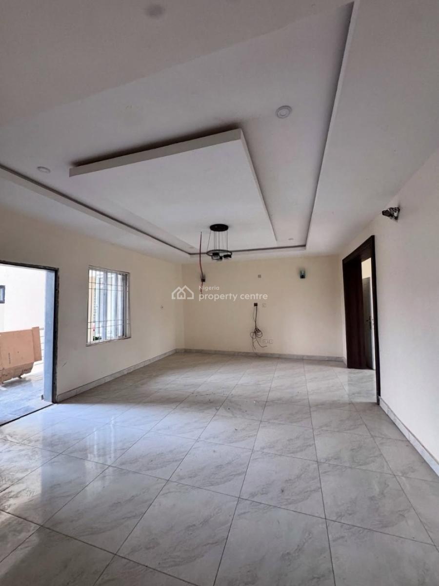 Spacious 3bedroom Apartment with Bq, Galadimawa, Tarred Road, Galadimawa, Abuja, Flat / Apartment for Sale