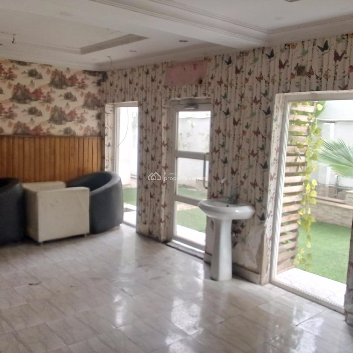 300sqm Size (already a Lounge Arrangement). Location: Directly Along O, Directly Along Omole-ogba Road., Ogba, Ikeja, Lagos, Commercial Property for Rent
