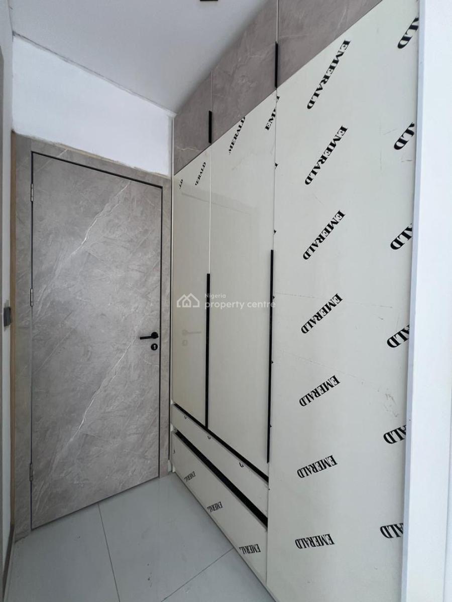 Magnificent 3 Bedroom Apartment with Swimming Pool, Gym, 2 Elevators, Lekki Phase 1, Lekki, Lagos, House for Sale
