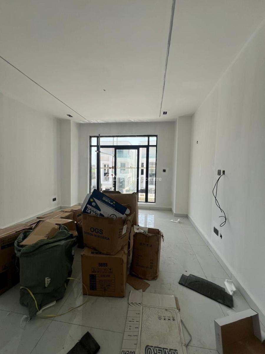 Magnificent 3 Bedroom Apartment with Swimming Pool, Gym, 2 Elevators, Lekki Phase 1, Lekki, Lagos, House for Sale