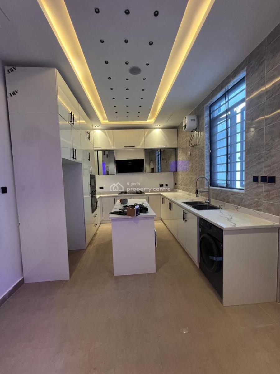 Spacious 5 Bedroom Detached Duplex + Solar, Vgc, Lekki, Lagos, Detached Duplex for Sale