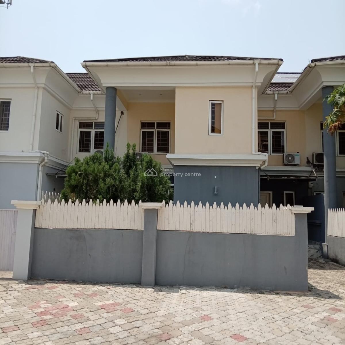 3-bedroom Terrace (2 Baths) with 2-room Bq and Private Backyard, Willems Court, Oniru, Victoria Island (vi), Lagos, Flat / Apartment for Rent