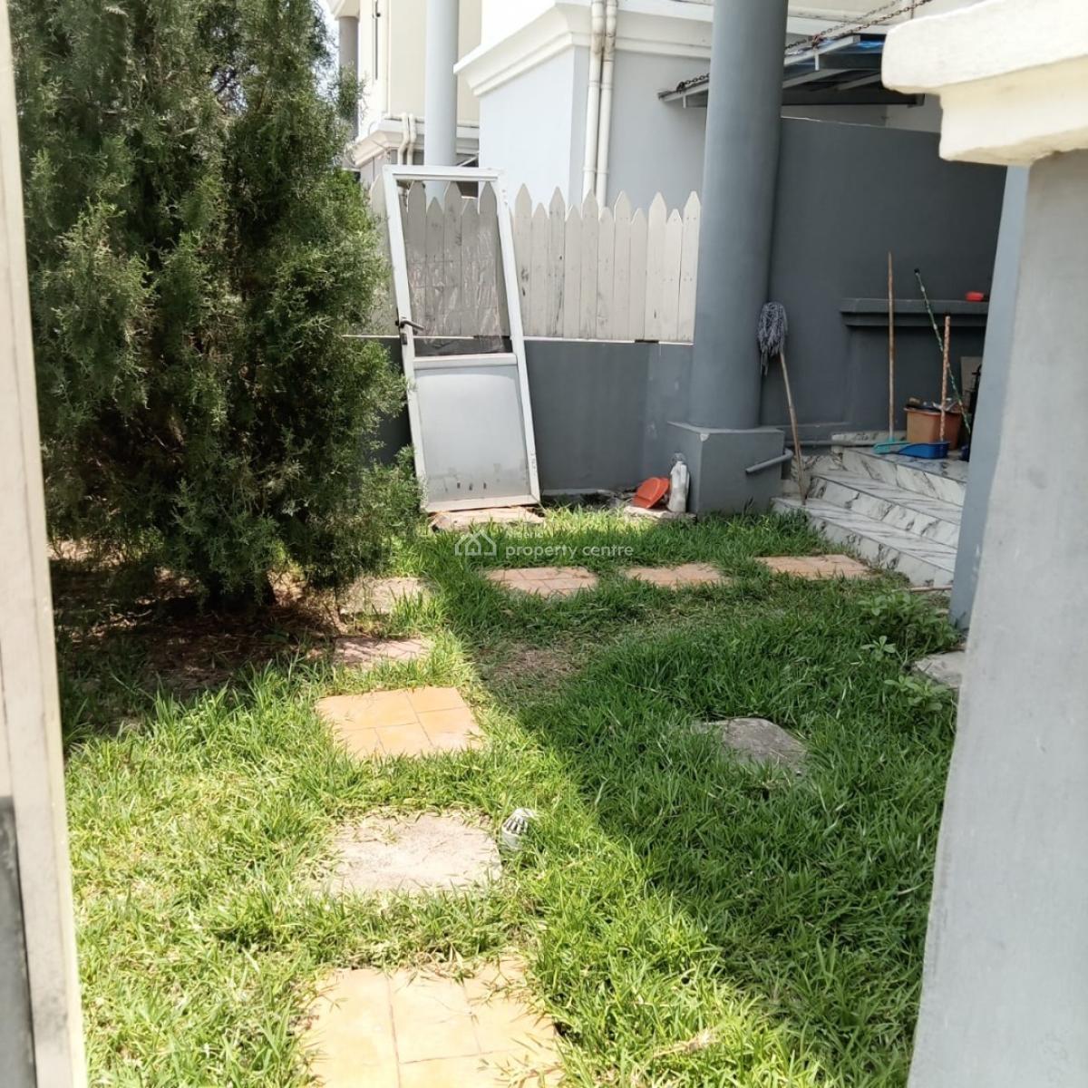 3-bedroom Terrace (2 Baths) with 2-room Bq and Private Backyard, Willems Court, Oniru, Victoria Island (vi), Lagos, Flat / Apartment for Rent