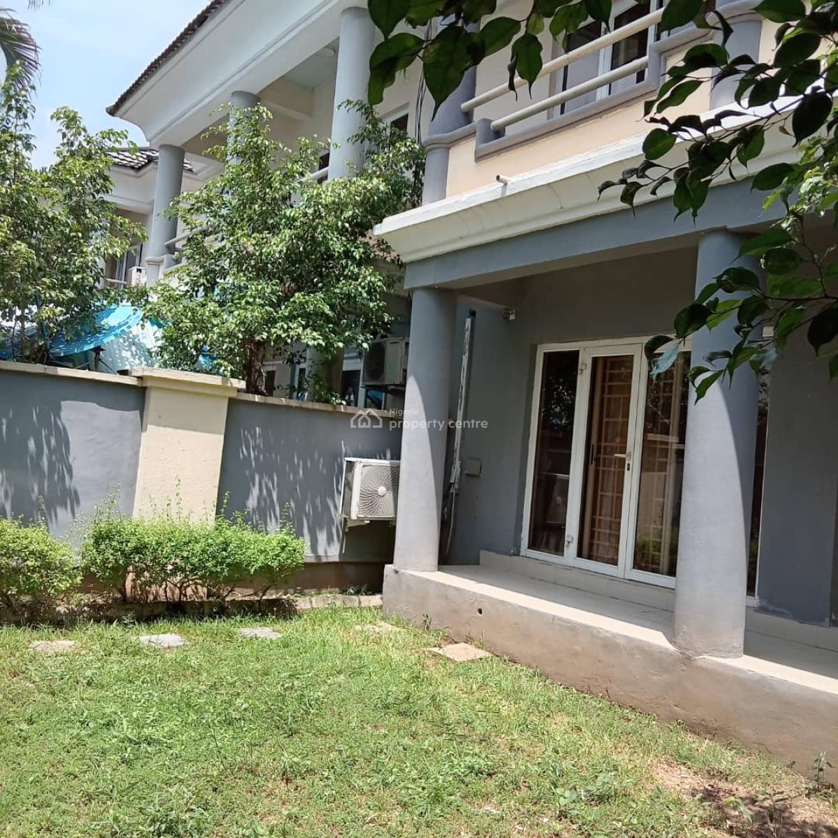 3-bedroom Terrace (2 Baths) with 2-room Bq and Private Backyard, Willems Court, Oniru, Victoria Island (vi), Lagos, Flat / Apartment for Rent