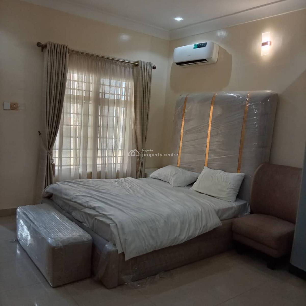 3-bedroom Terrace (2 Baths) with 2-room Bq and Private Backyard, Willems Court, Oniru, Victoria Island (vi), Lagos, Flat / Apartment for Rent