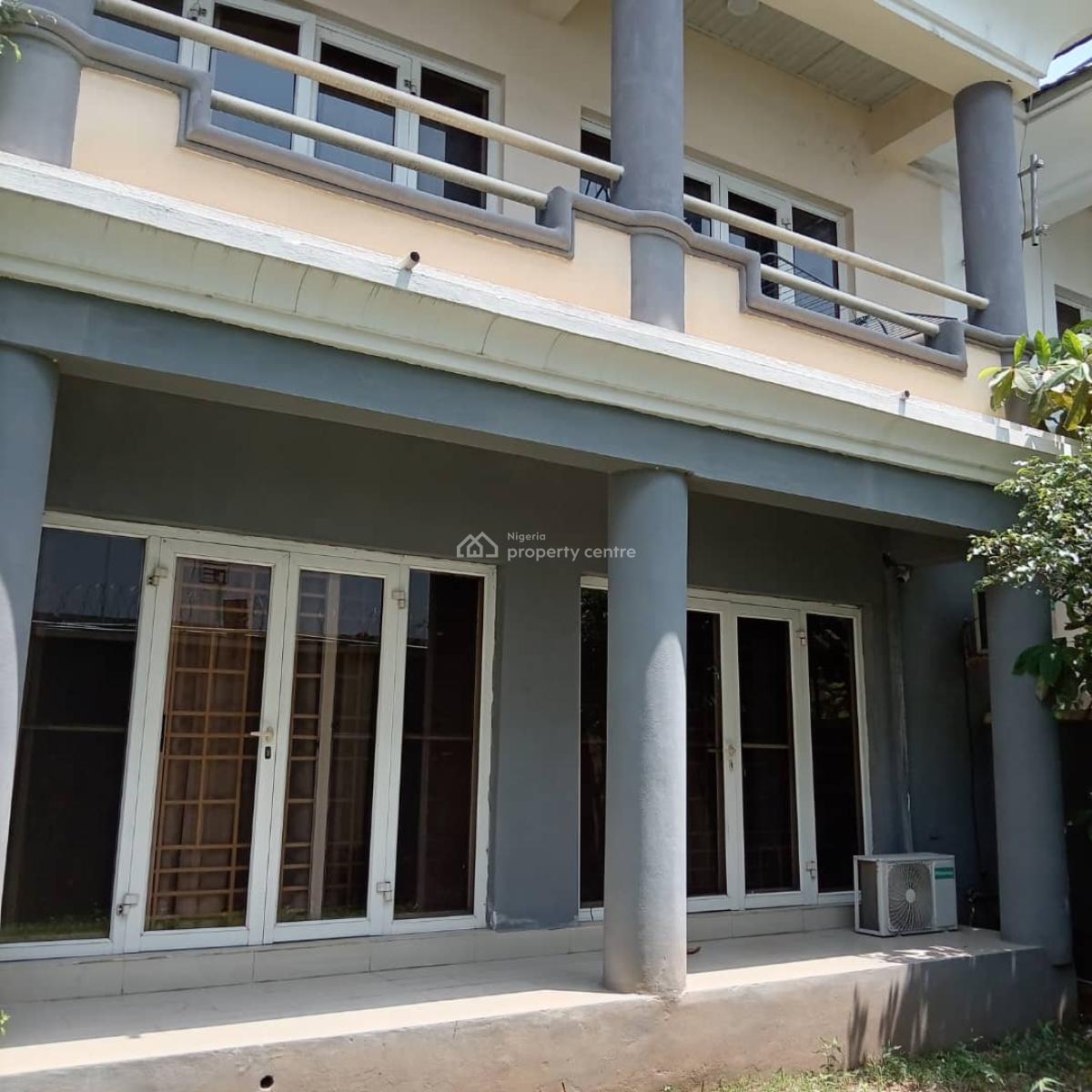 3-bedroom Terrace (2 Baths) with 2-room Bq and Private Backyard, Willems Court, Oniru, Victoria Island (vi), Lagos, Flat / Apartment for Rent