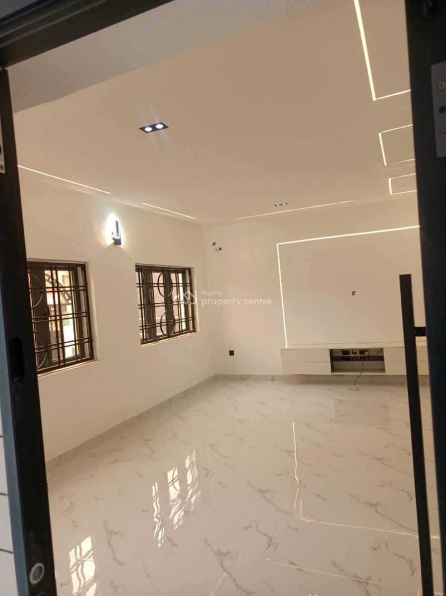 4 Bedroom Penthouse Duplex with Security House and Study Room, Federal Housing Axis, Lugbe District, Abuja, Detached Duplex for Sale
