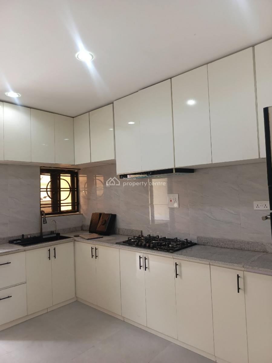 4 Bedroom Penthouse Duplex with Security House and Study Room, Federal Housing Axis, Lugbe District, Abuja, Detached Duplex for Sale