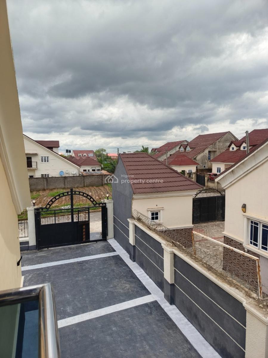 4 Bedroom Penthouse Duplex with Security House and Study Room, Federal Housing Axis, Lugbe District, Abuja, Detached Duplex for Sale