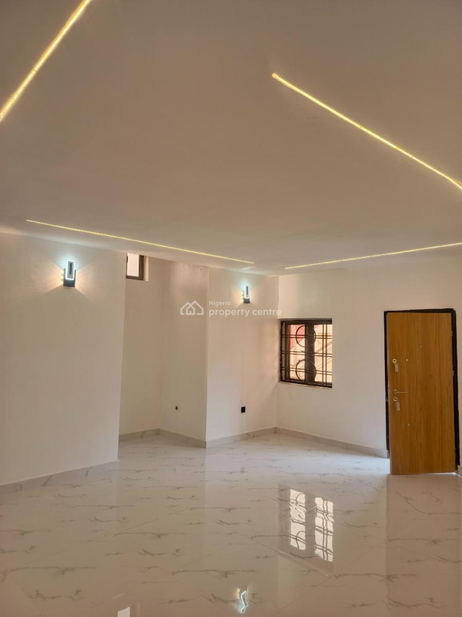 4 Bedroom Penthouse Duplex with Security House and Study Room, Federal Housing Axis, Lugbe District, Abuja, Detached Duplex for Sale