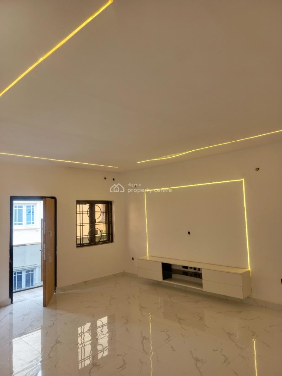 4 Bedroom Penthouse Duplex with Security House and Study Room, Federal Housing Axis, Lugbe District, Abuja, Detached Duplex for Sale
