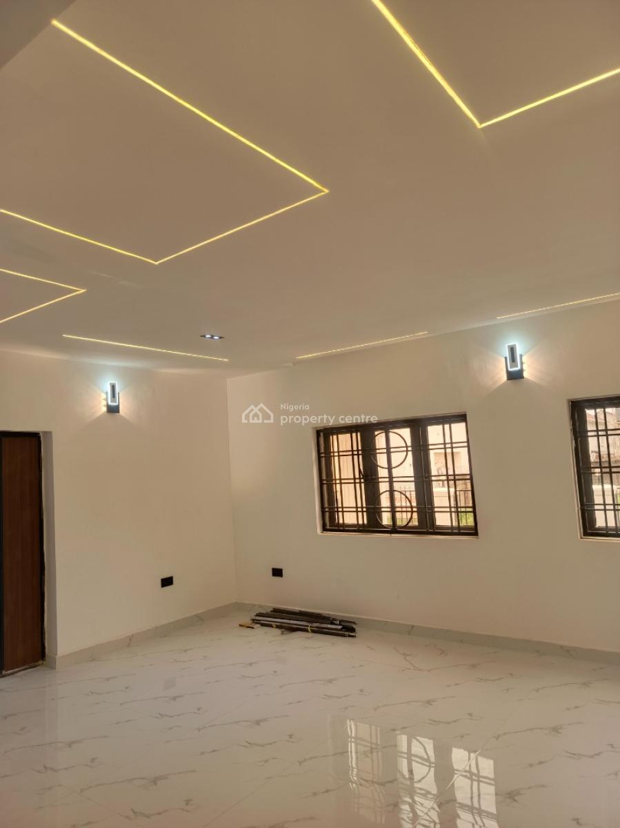 4 Bedroom Penthouse Duplex with Security House and Study Room, Federal Housing Axis, Lugbe District, Abuja, Detached Duplex for Sale