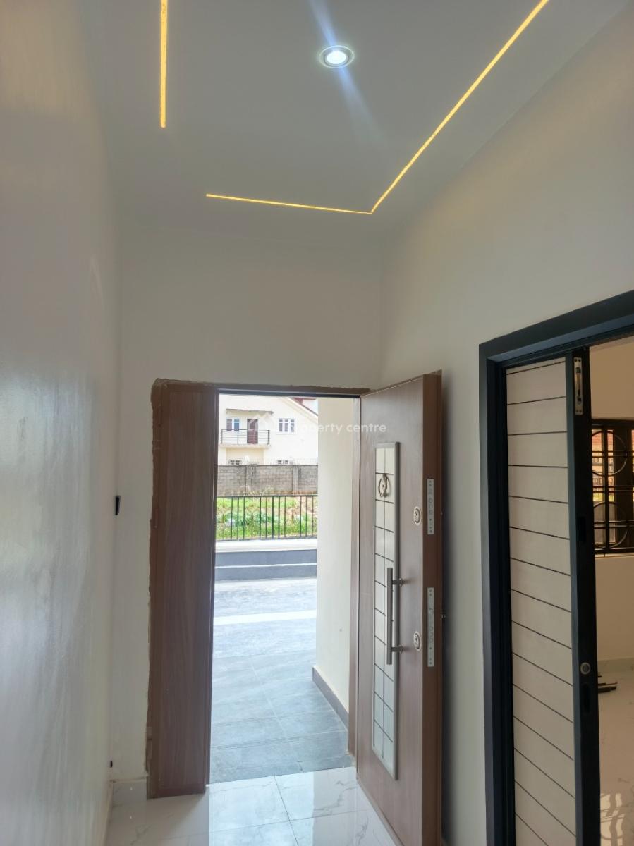 4 Bedroom Penthouse Duplex with Security House and Study Room, Federal Housing Axis, Lugbe District, Abuja, Detached Duplex for Sale