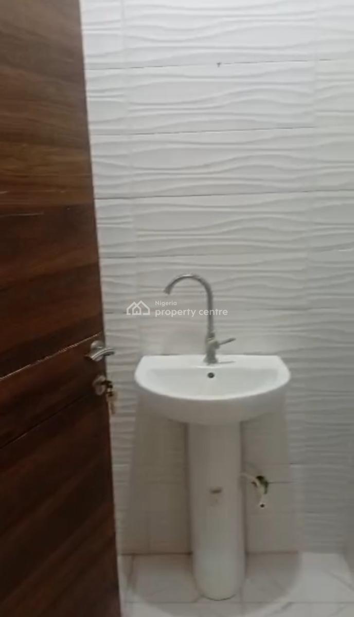 Nicely Finished 2 Bedrooms Flat Serviced Apartment with Sea View, New Horizons 2 Estate Meadow Road, Ikate, Lekki, Lagos, Flat / Apartment for Rent