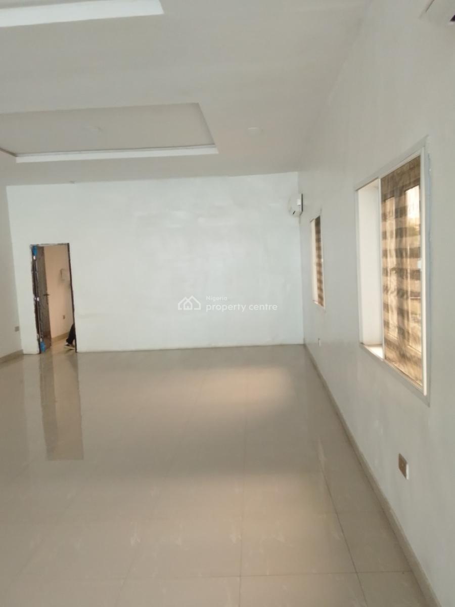 201 Sqms, Busy Road, Ikeja Gra, Ikeja, Lagos, Commercial Property for Rent