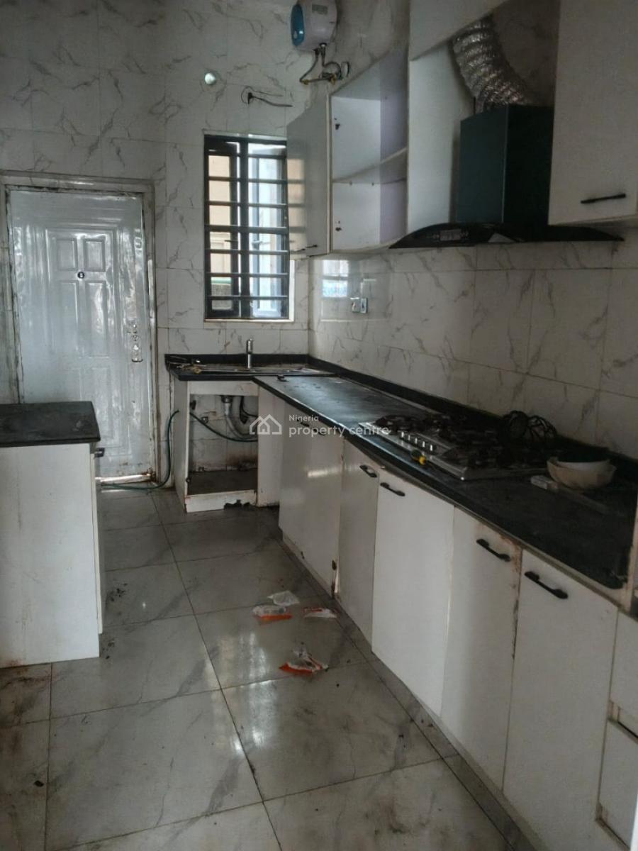 Clean 3bedroom Terrace Duplex in a Secured Estate, Ikota, Lekki, Lagos, Terraced Duplex for Rent