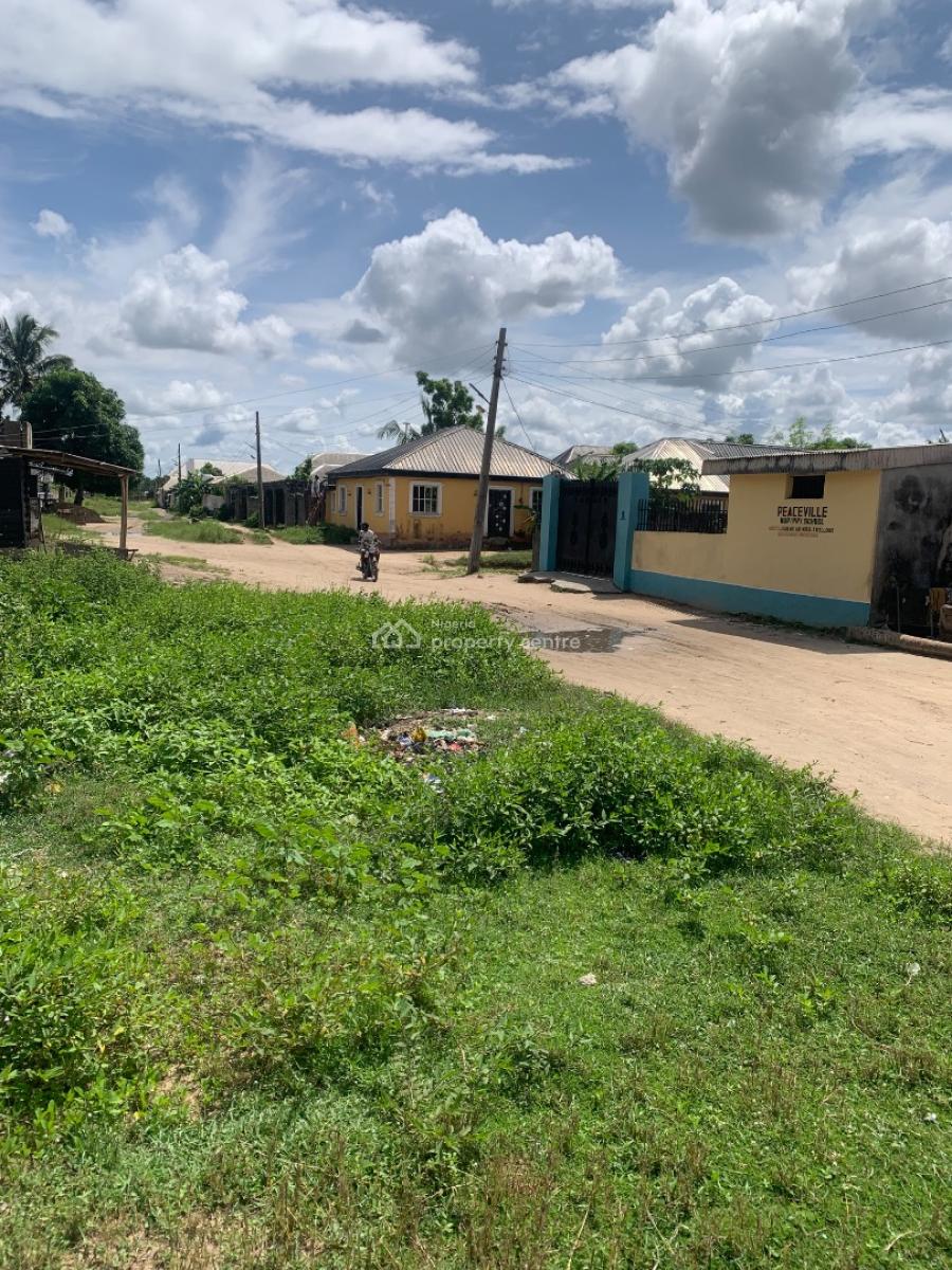 Super Distress Property 3bed Flat Upstairs &downfloor (cacass ), Iposhe Estate ,magbon ,badagry Express Way,lagos,nigeria, Magbon, Badagry, Lagos, Block of Flats for Sale
