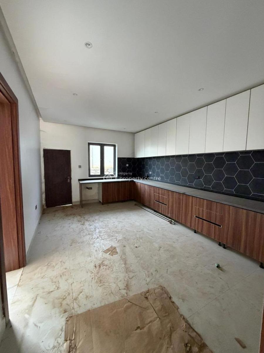 a Newly and Spaciously Built 5bedroom Terrace Duplex with Bq, Asokoro, Asokoro District, Abuja, Terraced Duplex for Sale