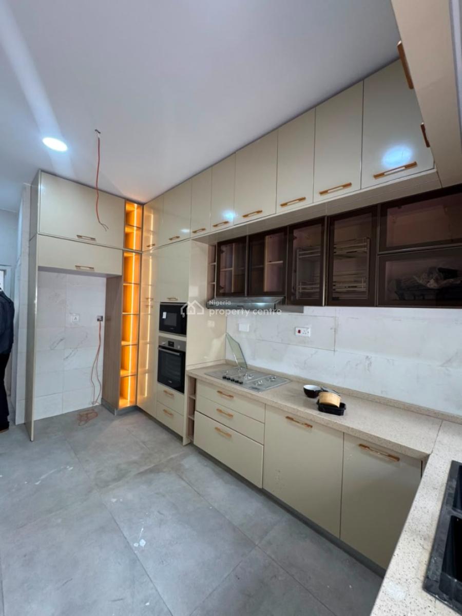 a Newly Built 4bedrooms Terrace Duplex with a Private Compound &bq, Guzape, Guzape District, Abuja, Terraced Duplex for Rent