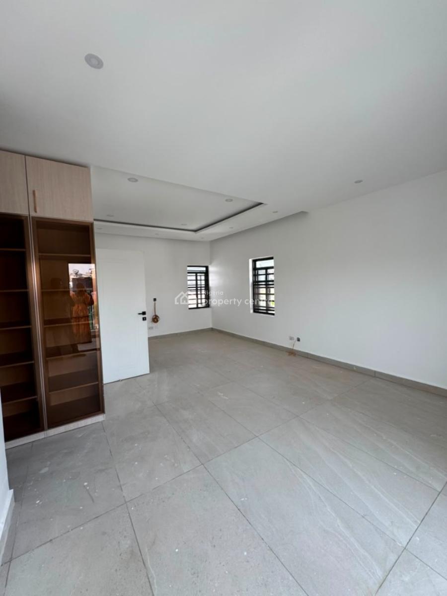 a Newly Built 4bedrooms Terrace Duplex with a Private Compound &bq, Guzape, Guzape District, Abuja, Terraced Duplex for Rent