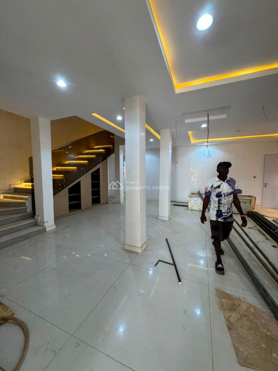 a Contemporary 5bedroom Fully Detached Duplex with Bq &3 Sitting Room, Guzape, Guzape District, Abuja, House for Sale