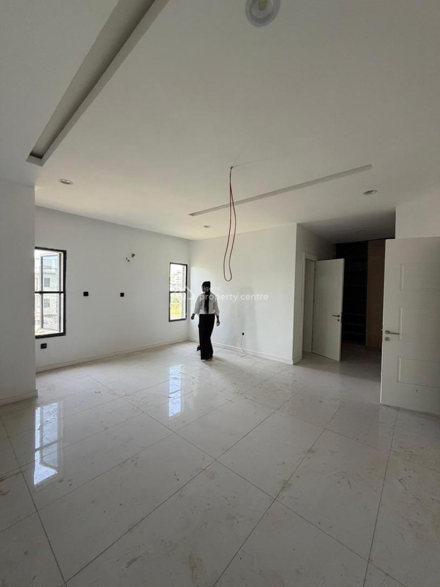 a Contemporary 5bedroom Fully Detached Duplex with Bq &3 Sitting Room, Guzape, Guzape District, Abuja, House for Sale