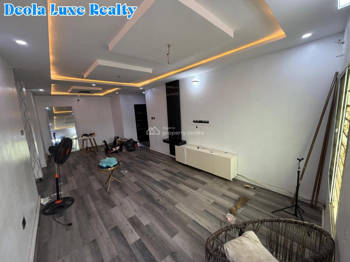 a Nice Water-view 2 Bedroom Apartment in a Fully Serviced Estate(4th F, Horizon 2 Estate, Ikate Elegushi, Lekki, Lagos, Flat / Apartment for Rent