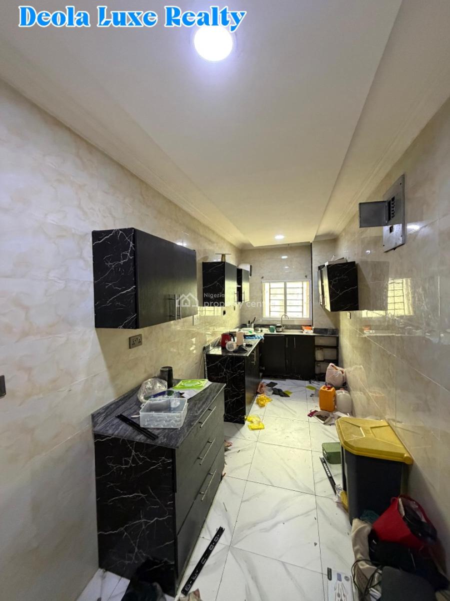 a Nice Water-view 2 Bedroom Apartment in a Fully Serviced Estate(4th F, Horizon 2 Estate, Ikate Elegushi, Lekki, Lagos, Flat / Apartment for Rent