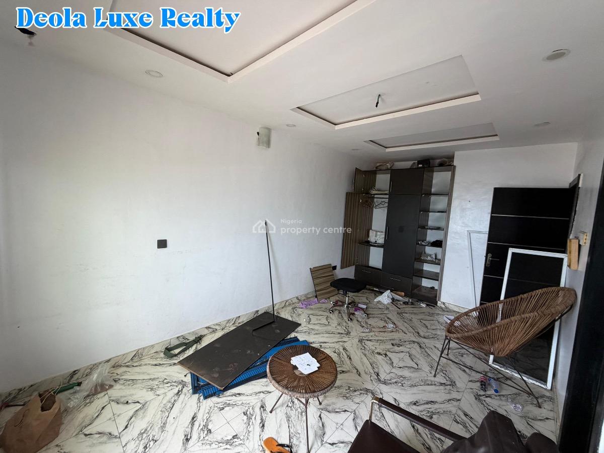 a Nice Water-view 2 Bedroom Apartment in a Fully Serviced Estate(4th F, Horizon 2 Estate, Ikate Elegushi, Lekki, Lagos, Flat / Apartment for Rent