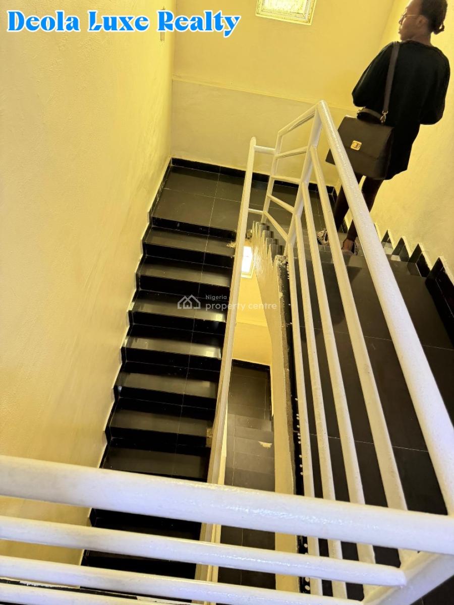 a Nice Water-view 2 Bedroom Apartment in a Fully Serviced Estate(4th F, Horizon 2 Estate, Ikate Elegushi, Lekki, Lagos, Flat / Apartment for Rent
