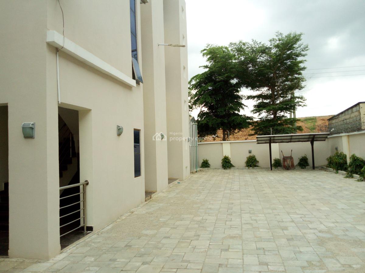 Tastefully Finished 2 Bedroom Flat with Bq, Jahi District By Gilmore, Jahi, Abuja, Flat / Apartment for Rent