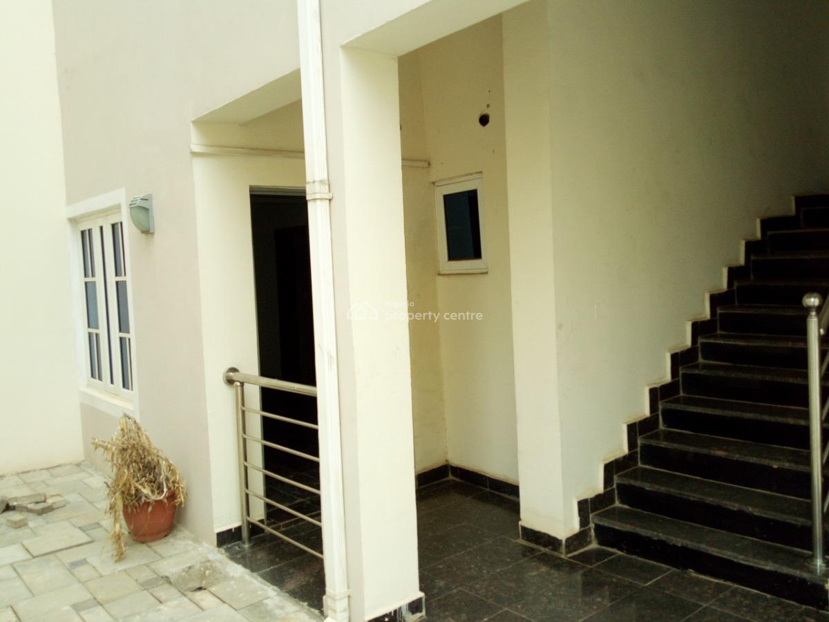 Tastefully Finished 2 Bedroom Flat with Bq, Jahi District By Gilmore, Jahi, Abuja, Flat / Apartment for Rent