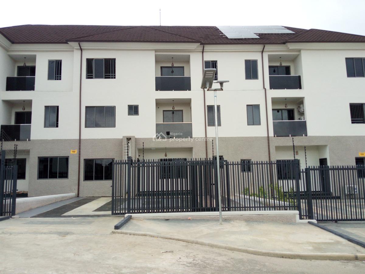 Tastefully Finished 4 Bedroom Terrace Triplex with Bq, Jahi District By Gilmore, Jahi, Abuja, Terraced Duplex for Sale