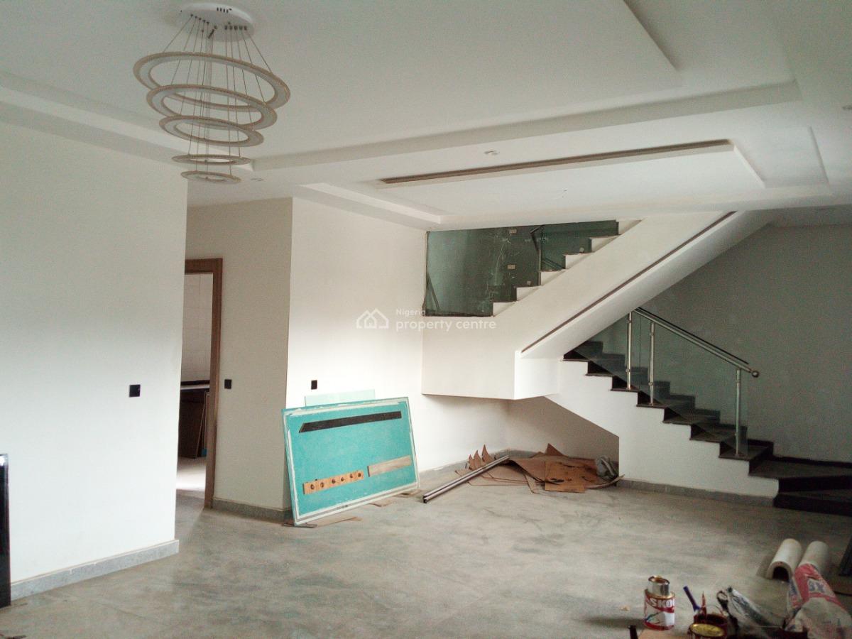 Tastefully Finished 4 Bedroom Terrace Triplex with Bq, Jahi District By Gilmore, Jahi, Abuja, Terraced Duplex for Sale