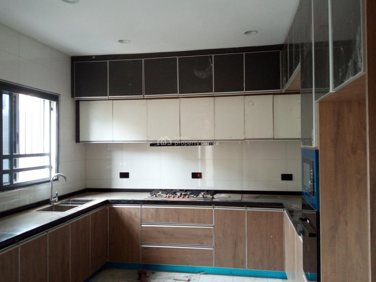 Tastefully Finished 4 Bedroom Terrace Triplex with Bq, Jahi District By Gilmore, Jahi, Abuja, Terraced Duplex for Sale