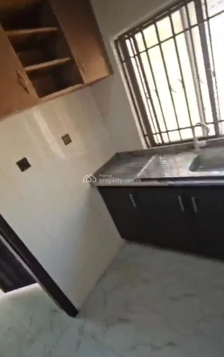 Renovated 2 Bedroom in Secured & Serene Environment, Victoria Garden City, Lekki, Lagos, Block of Flats for Sale